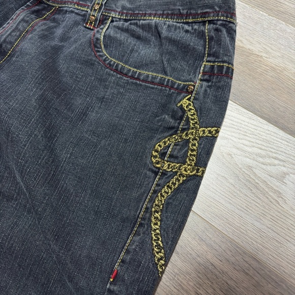 Ruthless Art chain jorts - Picture 5 of 9